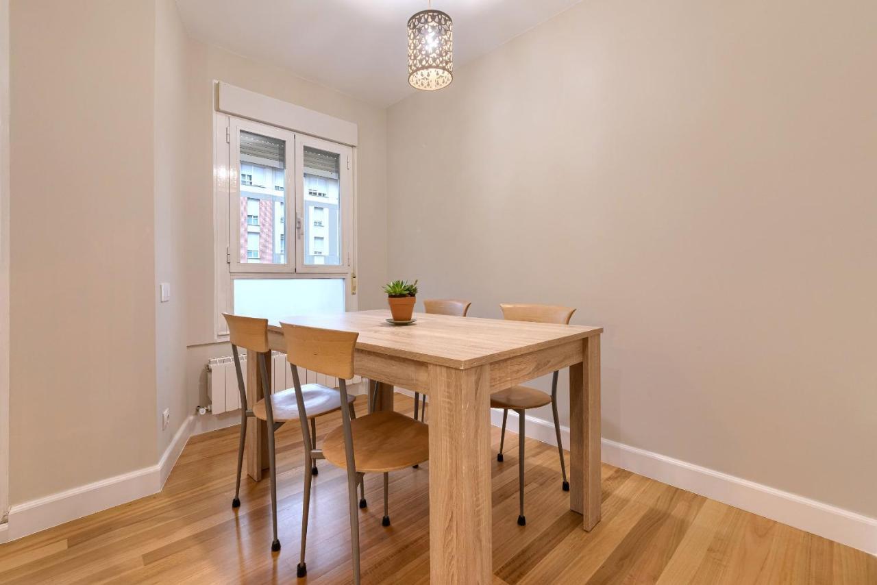 Ferienwohnung Vivienda Turistica Reformada En Zona Residencial Con Garaje Y Wifi Bilbao Exterior foto
