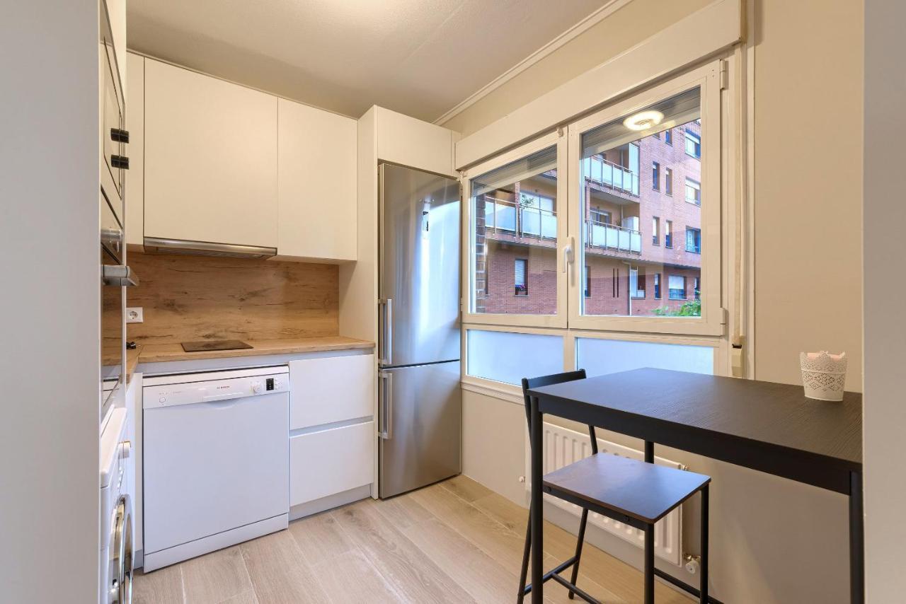 Ferienwohnung Vivienda Turistica Reformada En Zona Residencial Con Garaje Y Wifi Bilbao Exterior foto