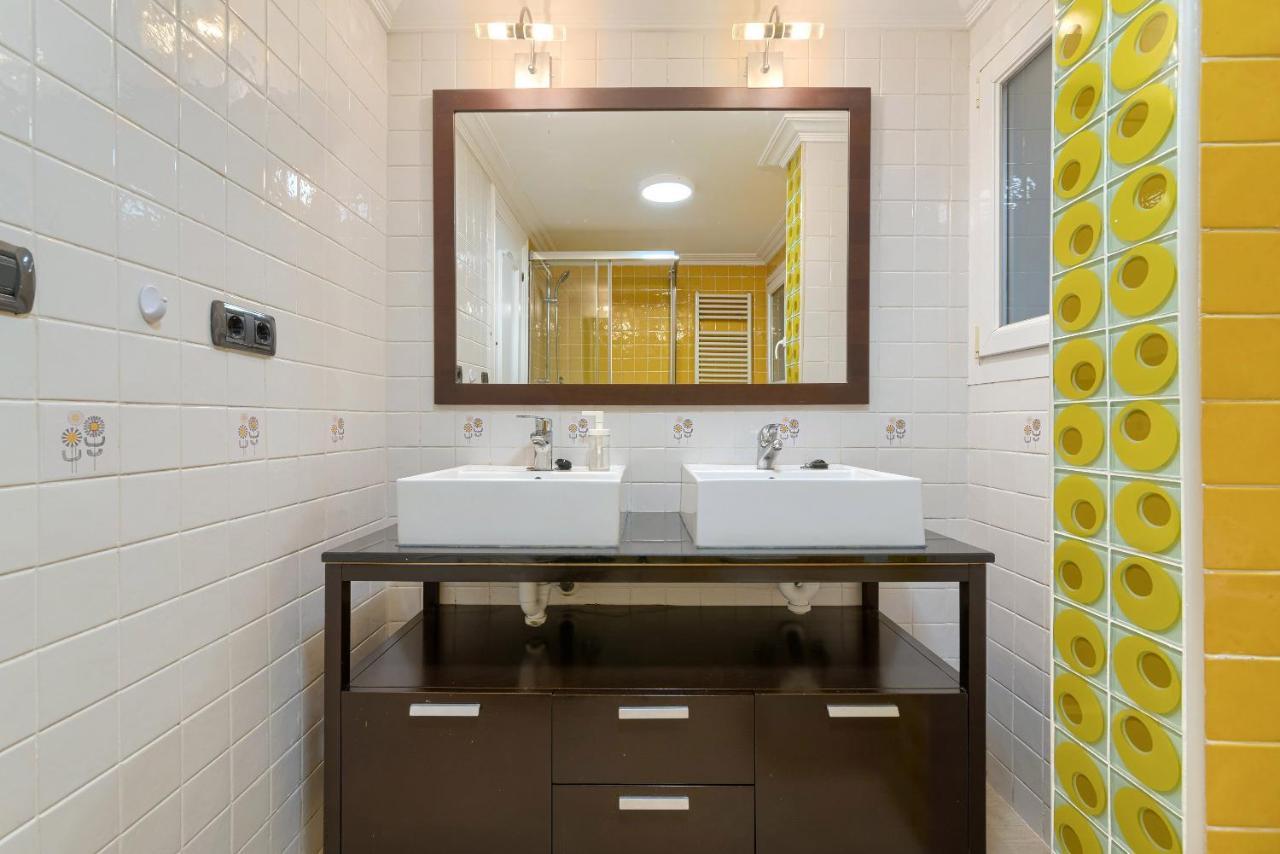 Ferienwohnung Vivienda Turistica Reformada En Zona Residencial Con Garaje Y Wifi Bilbao Exterior foto