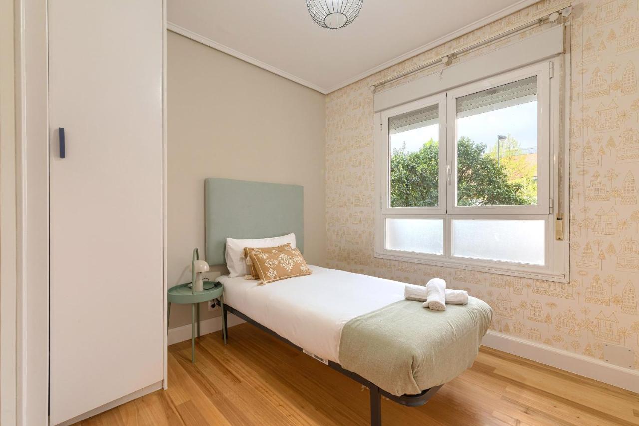 Ferienwohnung Vivienda Turistica Reformada En Zona Residencial Con Garaje Y Wifi Bilbao Exterior foto